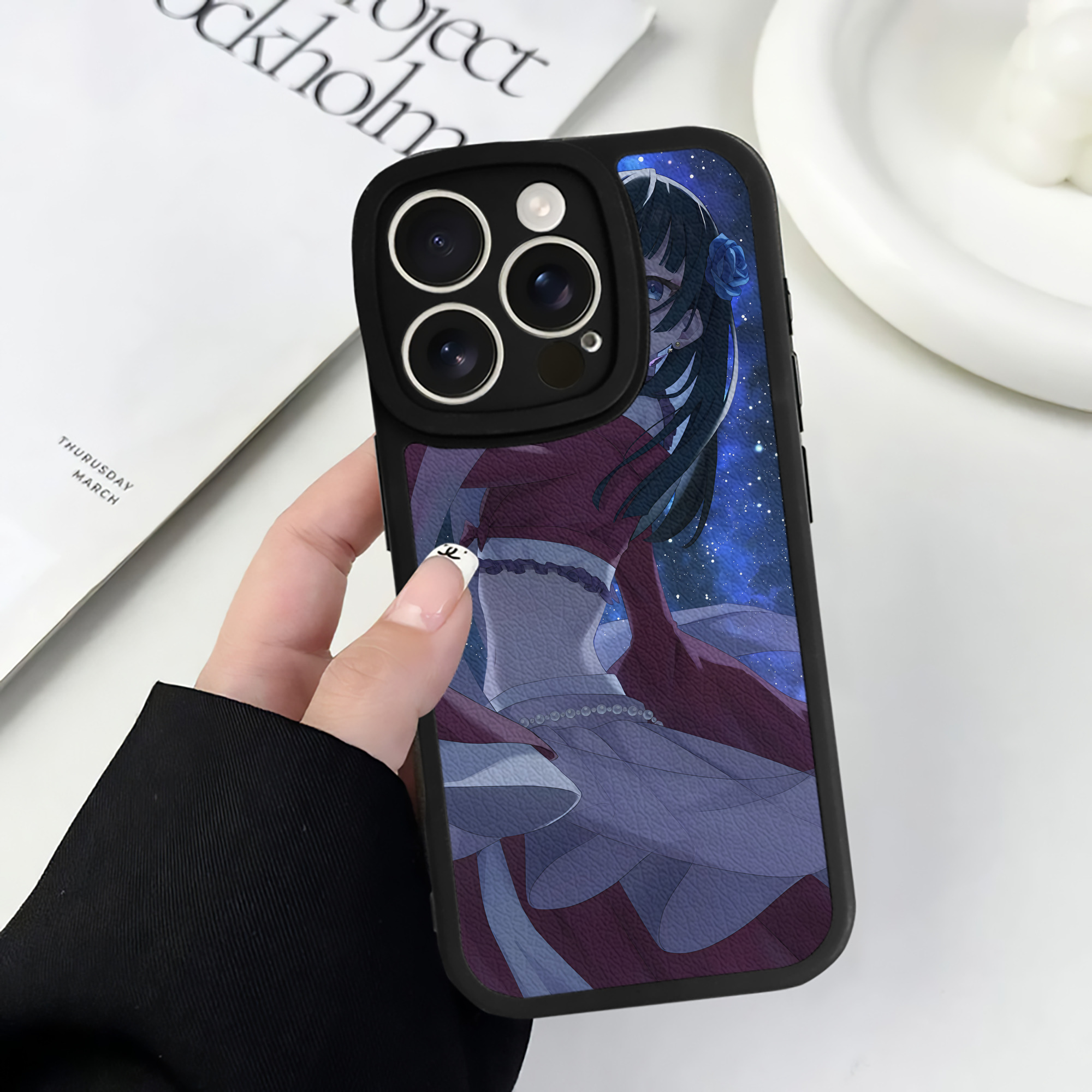 （画像用） 薬屋のひとりごと The Apothecary Diaries 【iPhone 16シリーズ対応】シリコンスマホケース（レザー調） 材質：シリコン